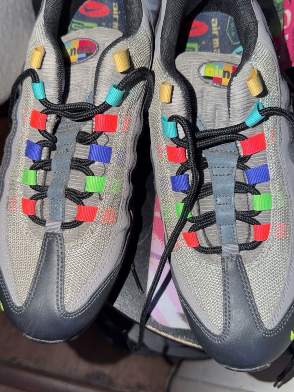Nike Multicolor Black-Gray Sneakers with Bright Logo Insole